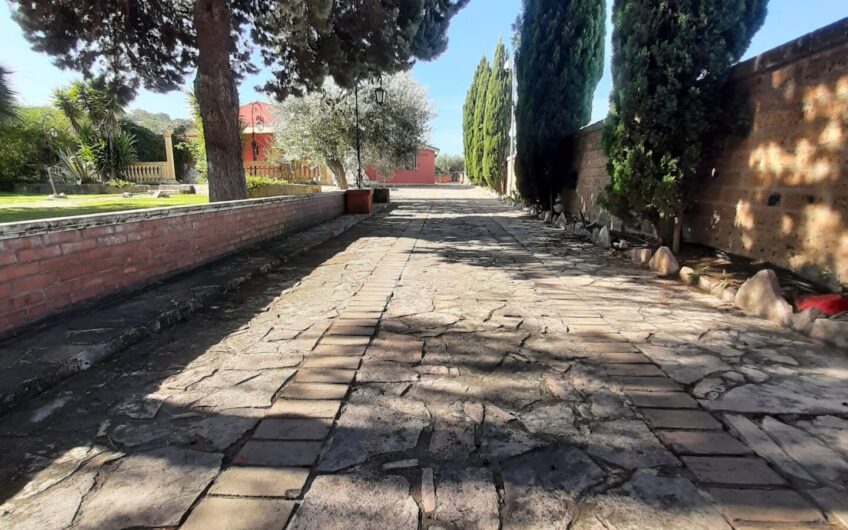 Villa indipendente con piscina a Termoli