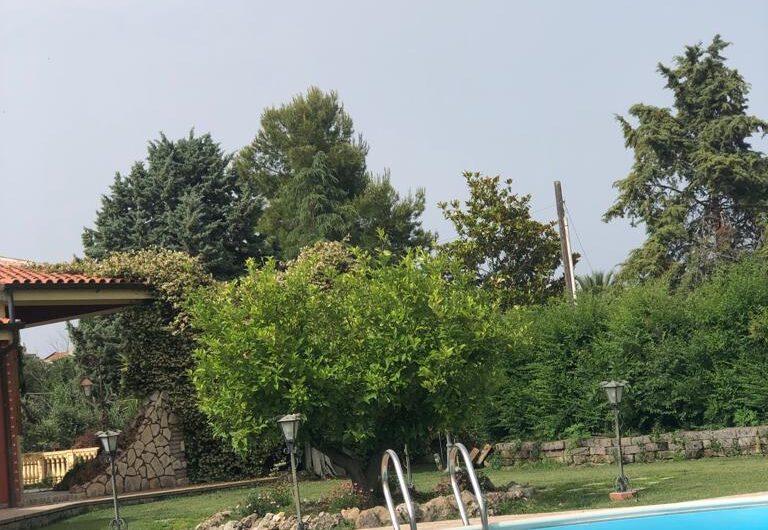 Villa indipendente con piscina a Termoli